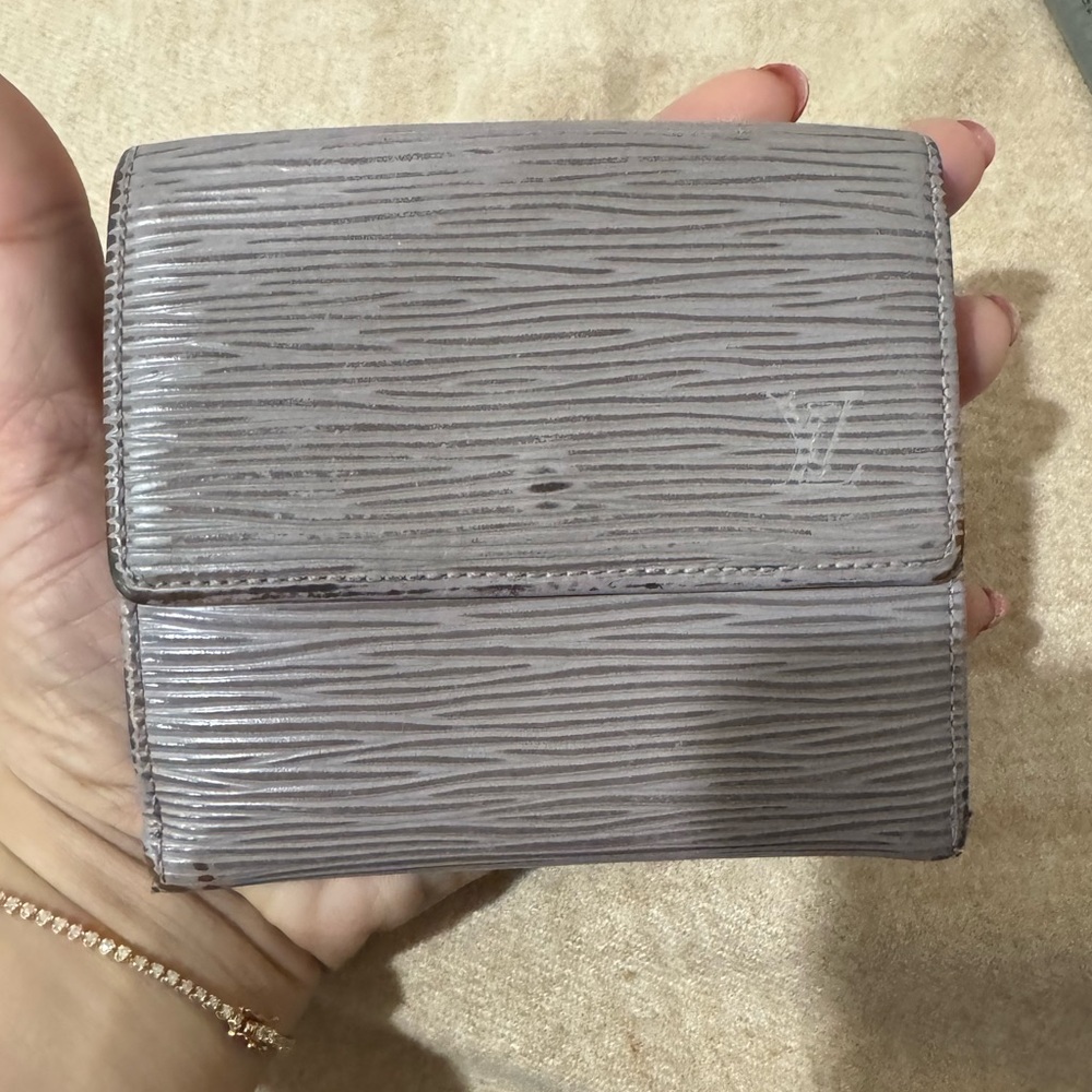 Louis Vuitton Epi Rare Lilac color leather wallet